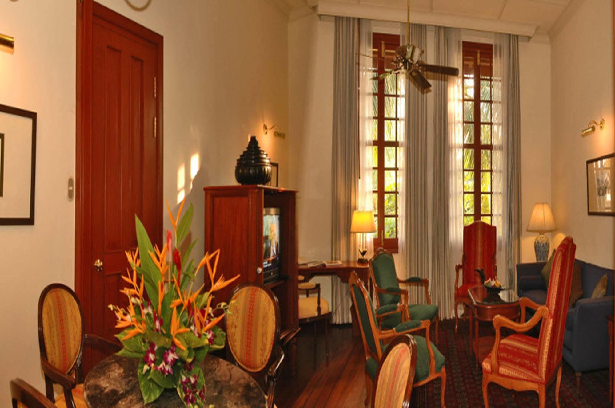 Settha Palace Hotel Vientiane Dış mekan fotoğraf
